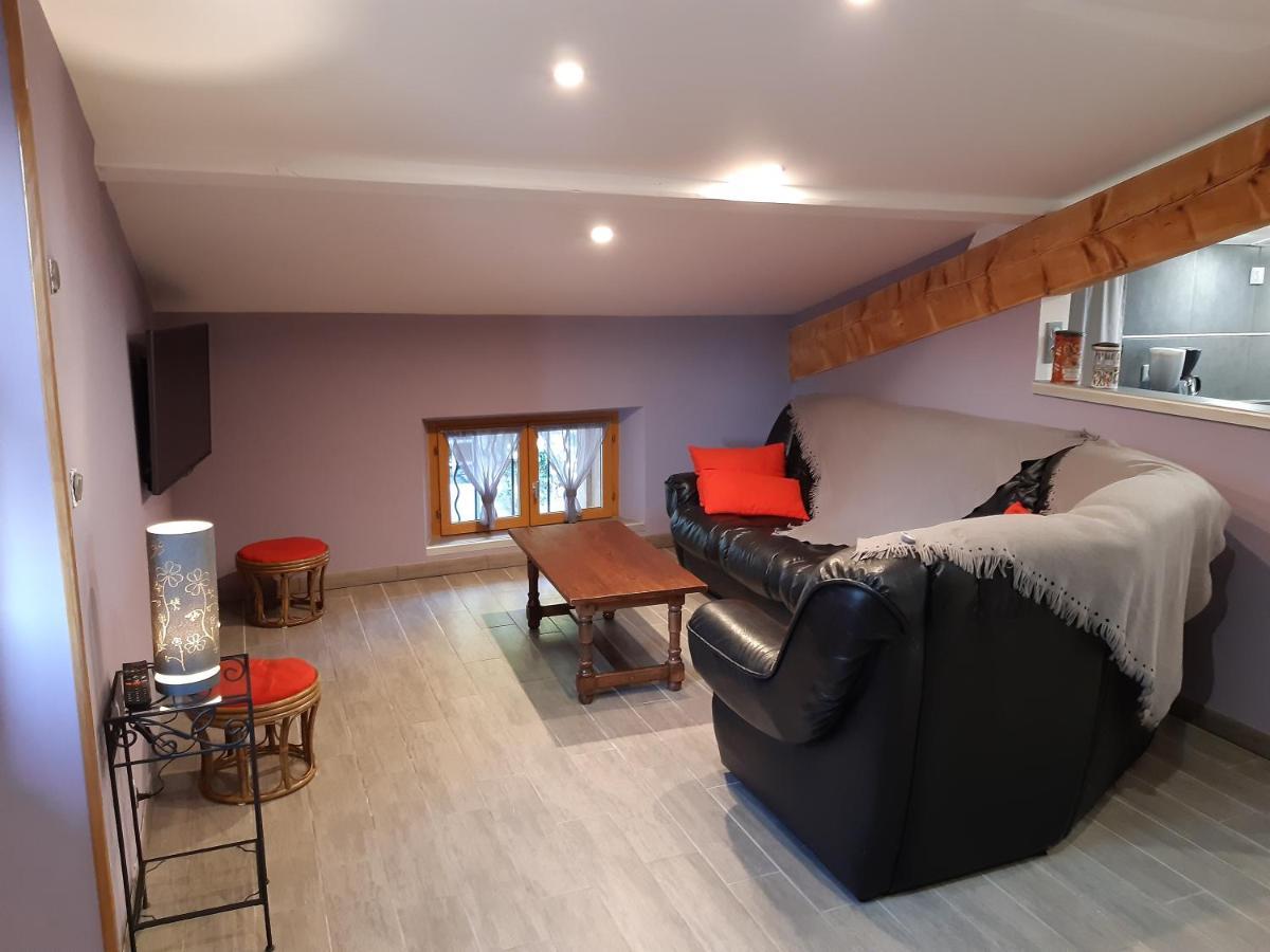 Gites Les Maisons Rouges Jasseron Exterior foto